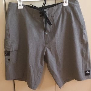 Men’s Rusty classic board shorts size 32